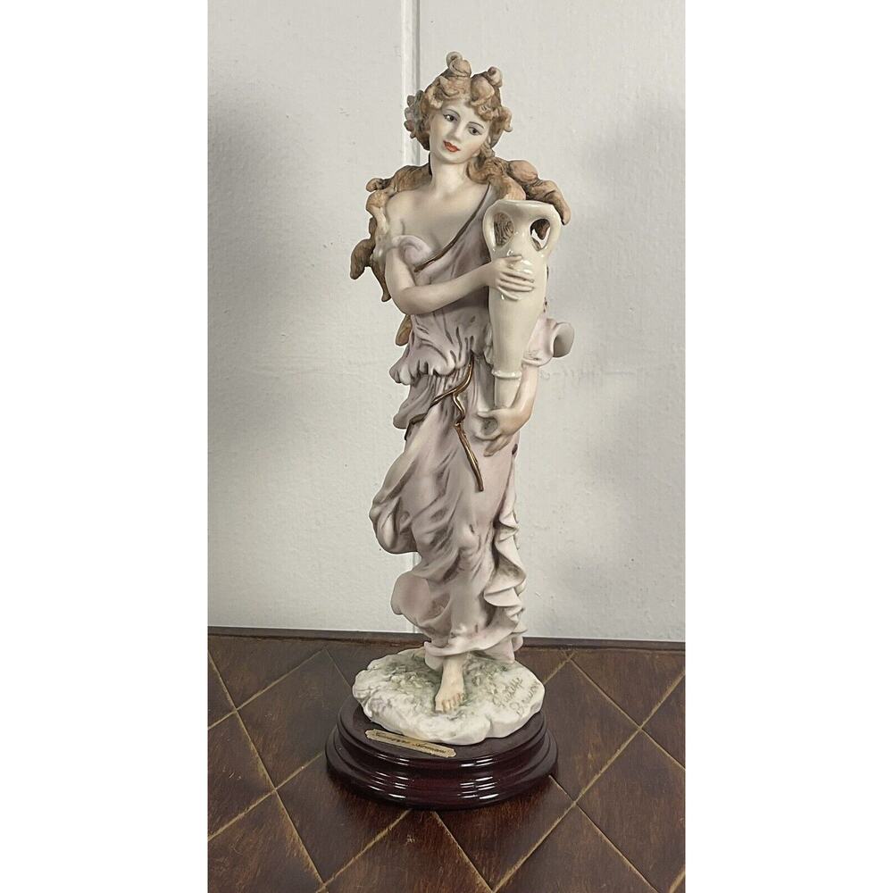 Vintage 1994 Florence Figurine of the Year - Guiseppi Armani -Signed